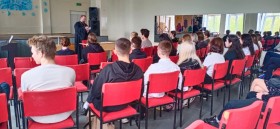 Беседа со старшеклассниками