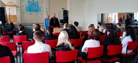 Беседа со старшеклассниками